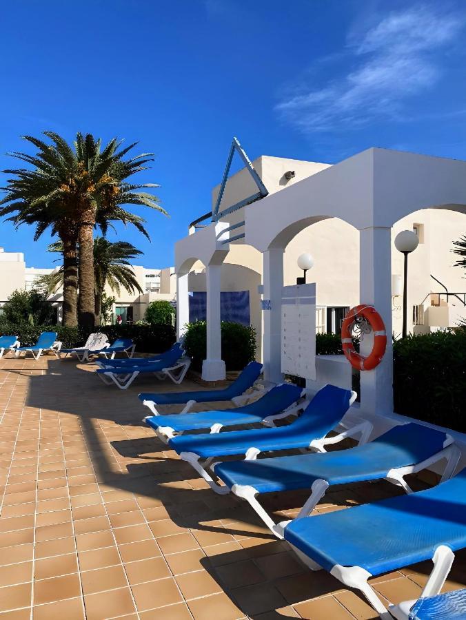 Апартаменти Red Hibiscus Corralejo Irent Fuerteventura Екстер'єр фото
